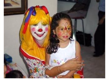 Hire girl birthday party clowns in Fort Worth